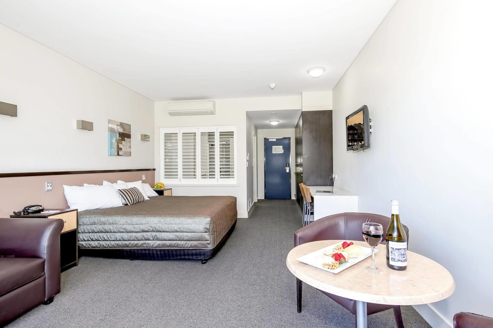 Motel Macquarie 4 Star Warners Bay Exterior foto